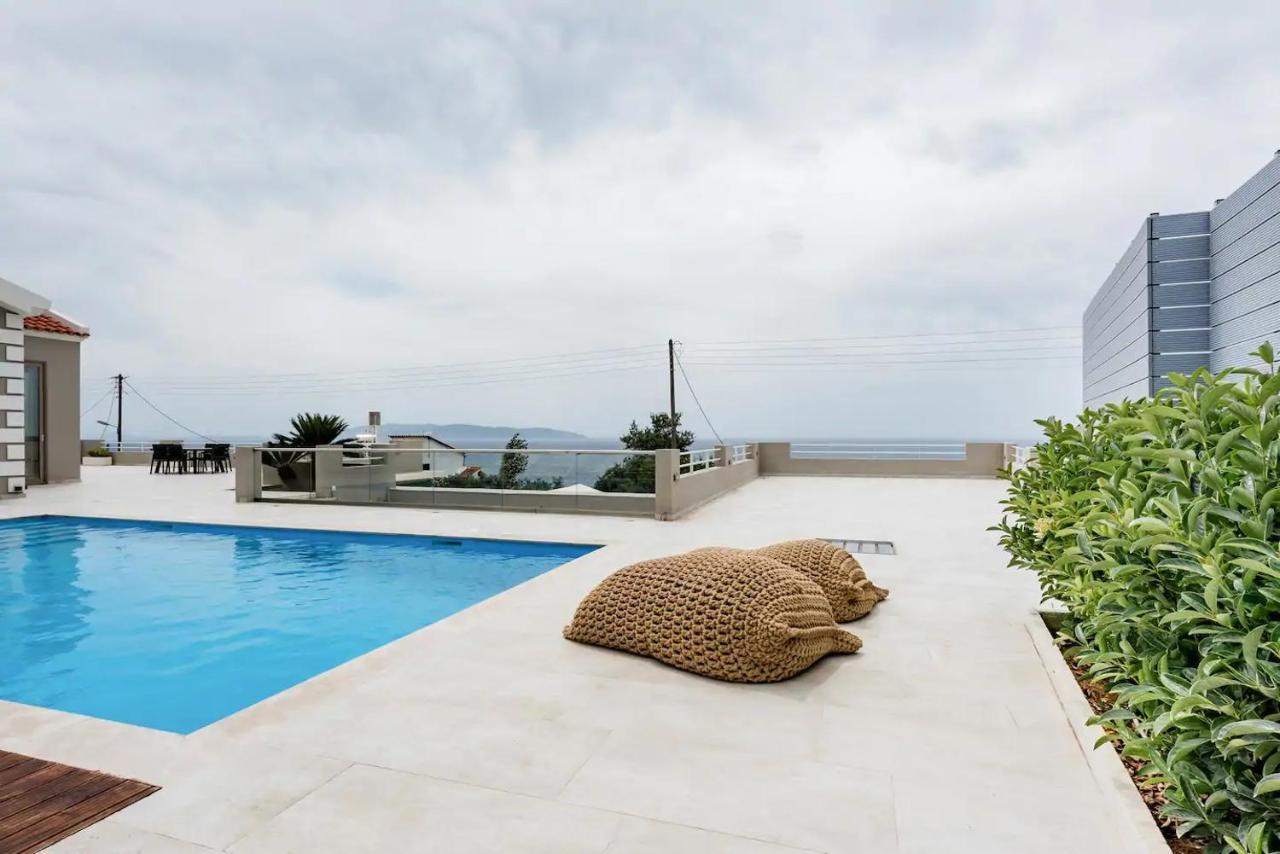 Etherealvilla-Family Villa With Pool Lourdata  Extérieur photo